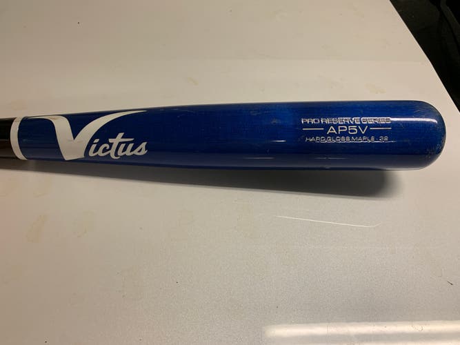 Used Victus Wood AP5V Bat (-3) 29 oz 32"
