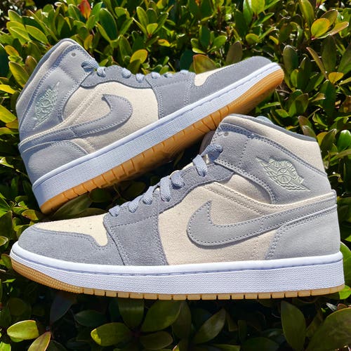 Nike Air Jordan 1 Coconut Milk Mid Size 10 Mens Shoes Sneakers White Grey Gum Bottom Canvas
