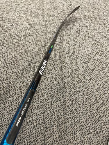 Bauer Nexus Geo P92M curve 87 flex left hand stick