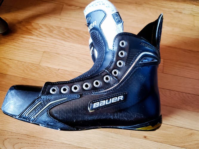 Senior Used Bauer Supreme One100 Hockey Skates Regular Width Size 9