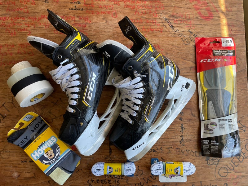 Senior CCM Regular Width Pro Stock Size 9 AS3 Pro Hockey Skates