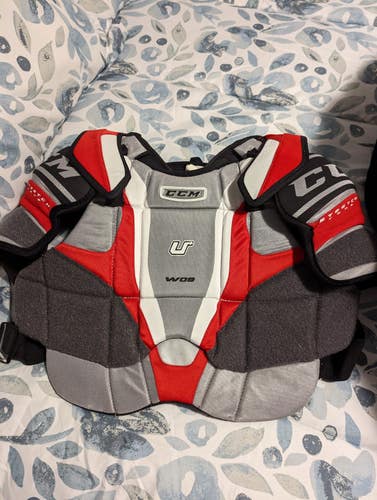 Womens CCM U+ W09 Shoulder Pads