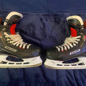 Senior Bauer Size 9 Vapor X800 Hockey Skates (BARELY USED)