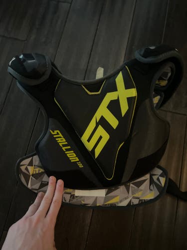 New Large STX Stallion 100 Shoulder Pads