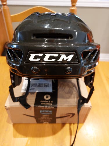 Barely used Large CCM FL90 Helmet - Black