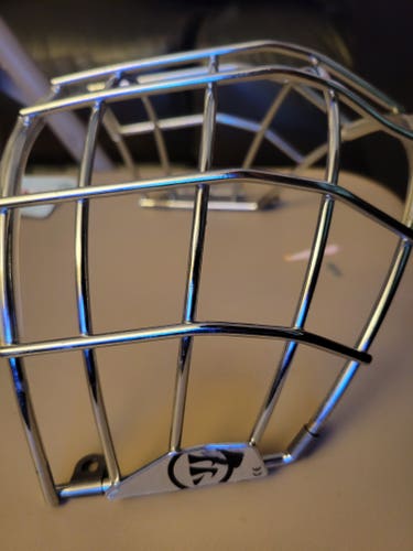 Senior Used Warrior Goalie Mask cage