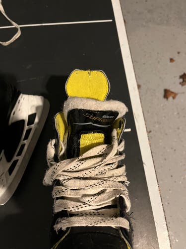 Bauer Supreme S27 size 1.5 US