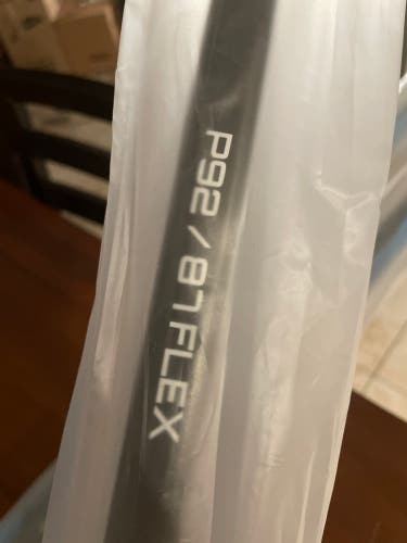 Senior Right Handed  Vapor Hyperlite Hockey Stick