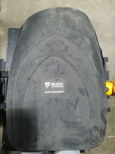 Buck Athletics Glove Guardian