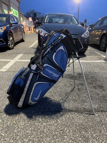 Nike Stand 8 Way Golf Bag