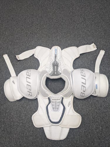Senior Used Small Bauer Nexus 1000 Shoulder Pads