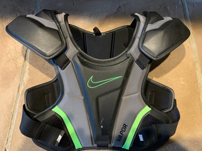 Used Youth Nike Vapor Shoulder Pads