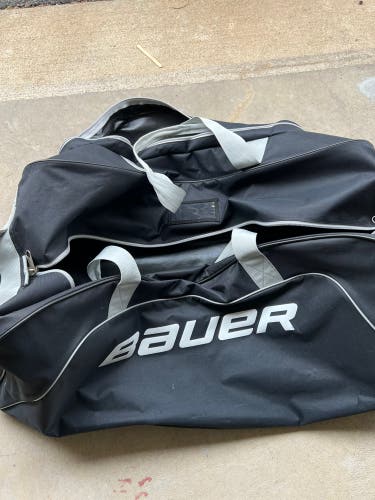Used Bauer Player Bag