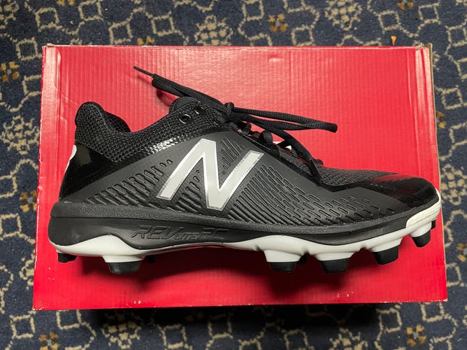 New Balance 4040v4 Molded Cleat - Black 8.5D