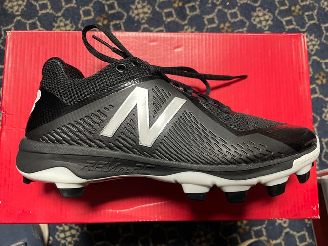 New Balance 4040v4 Molded Cleat - Men’s 6D
