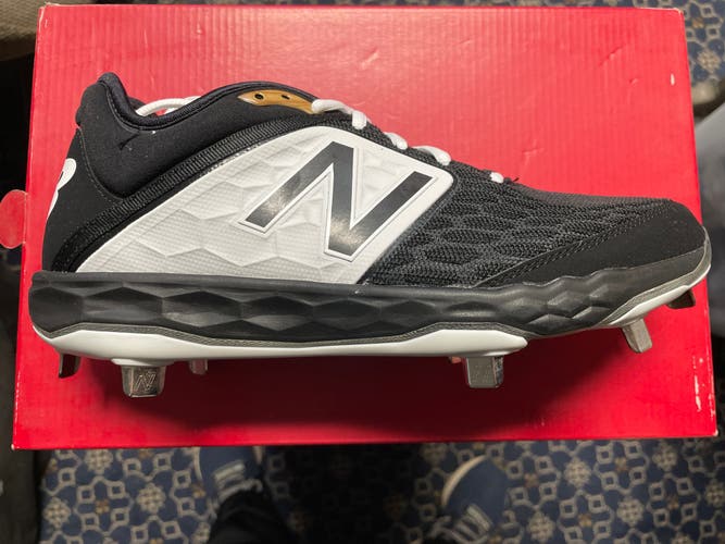 New Balance L3000v4 Black Metal Cleat - Size 8.5 WIDE