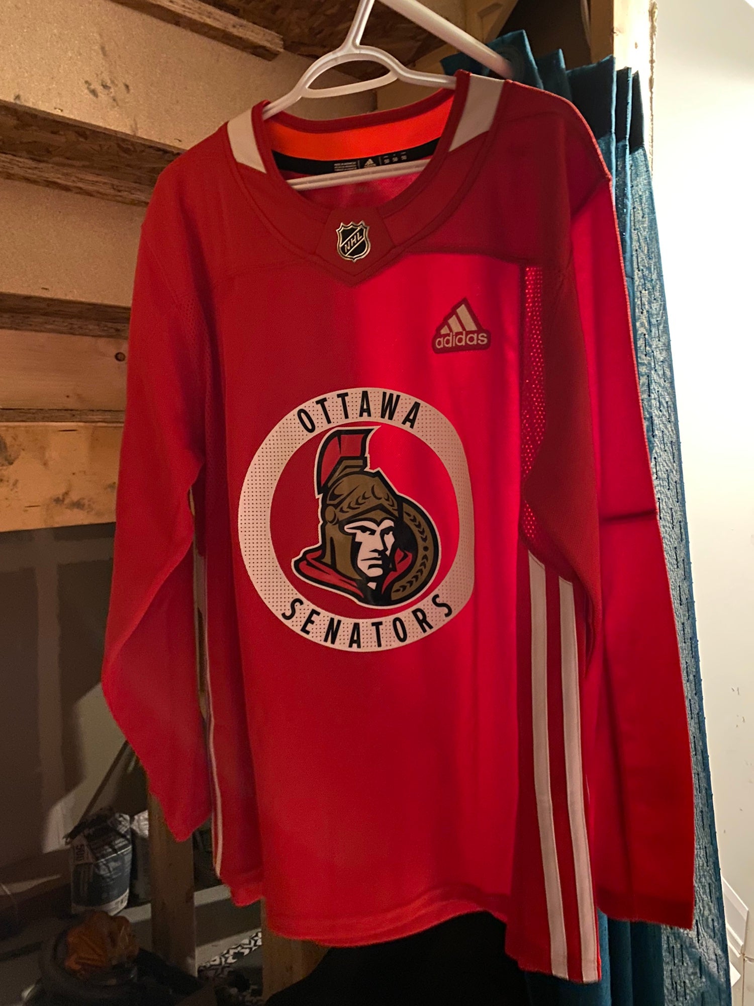 Vintage Ottawa Senators CCM NHL V-Neck Red Jersey Size M