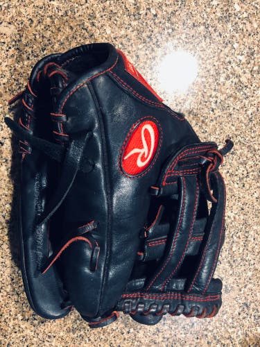 Used Rawlings R9 Series 12" Youth Baseball Glove: R9YPT6-6B