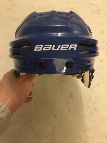 Bauer hockey helmet size small
