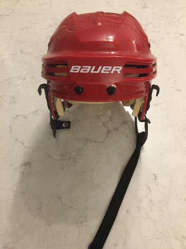 Bauer hockey helmet size small