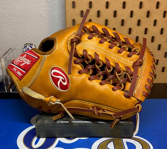 Rawling Heart of the Hide 11 1/2” Glove