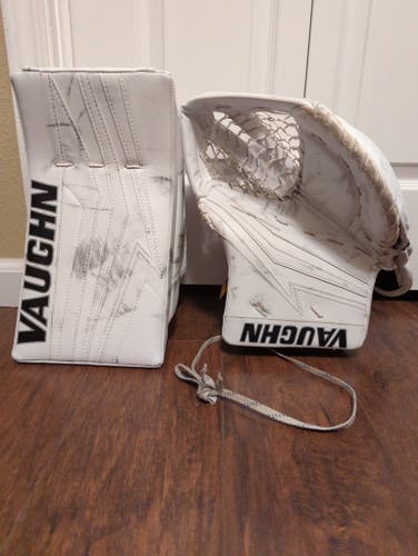 V9 Pro XP Glove and V9 Pro Blocker