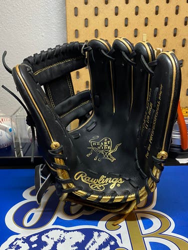 Rawlings 11 1/2" Heart of the Hide Baseball Glove