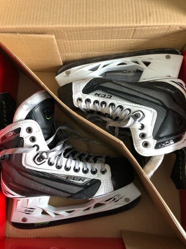 Senior CCM Regular Width Size 6 RibCor 50K Hockey Skates