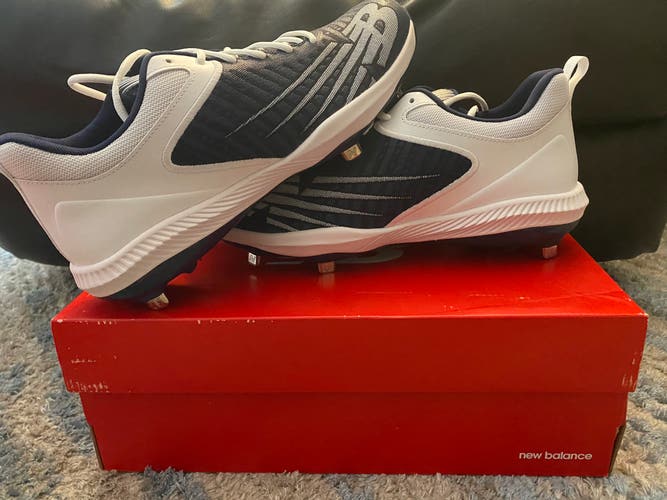 College Issue New Balance Navy Men's Metal Low Cut 4040v6