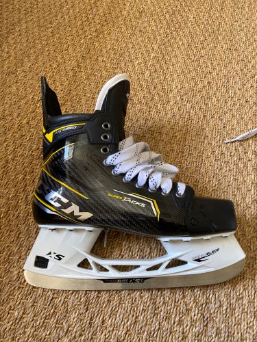 New Senior CCM Size 8.5 AS3 Pro Hockey Skates