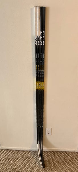 Senior Right Handed Heel Pattern CCM Super Tacks AS1 Stick 85 Grip heel