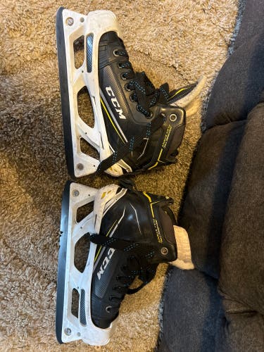 Junior CCM Regular Width Size 4 Tacks 9080 Hockey Goalie Skates