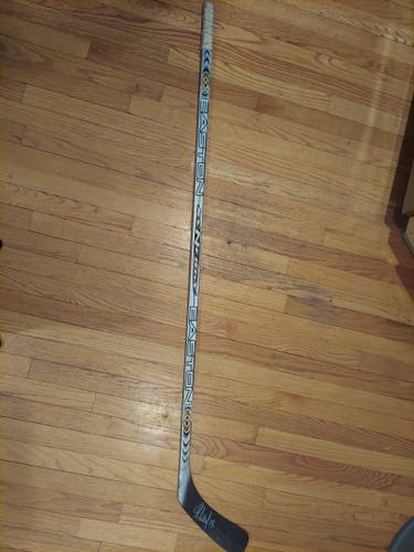 Used Senior Easton Left Hand Synergy ST Hockey Stick Mid Pattern Pro Stock