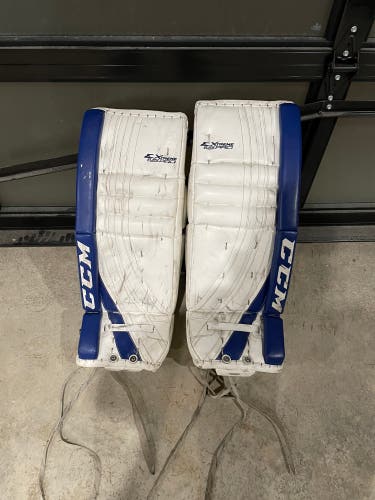 White/Blue Intermediate 29+1 CCM Extreme Flex Pro Goalie Leg Pads