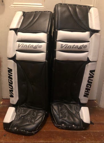 Vaughn Vintage 36” Goalie Pads