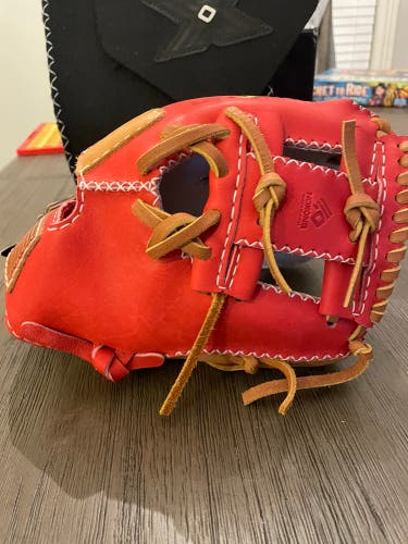 Nokona EdgeX 3.0 Head Over Heels