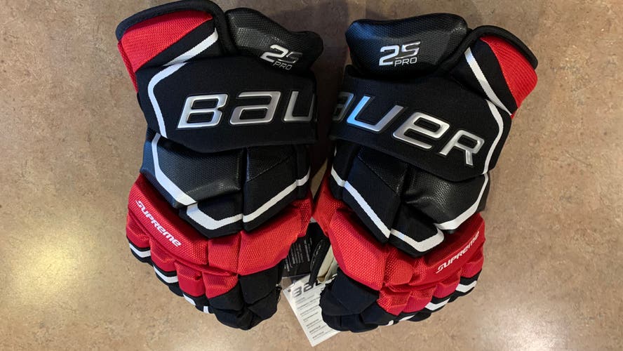Bauer 14" Supreme 2S Pro Gloves