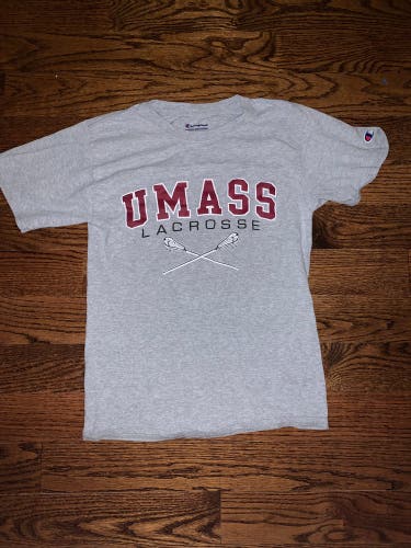 UMass Lacrosse Shirt Small