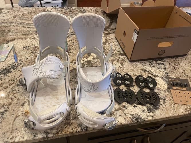 Men's Large Burton All Mountain custom Snowboard Bindings
