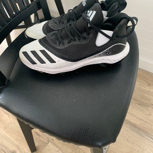 New Size 9.0 (Women's 10) Adidas Icon 6 bounce