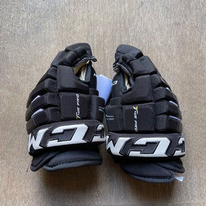 CCM 11"  Tacks 4 Roll Pro Gloves