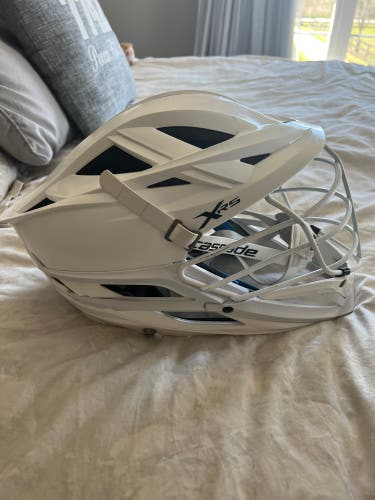 White  Cascade XRS Helmet