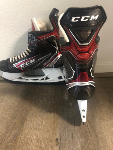 CCM FT2PRO Hockey Skates