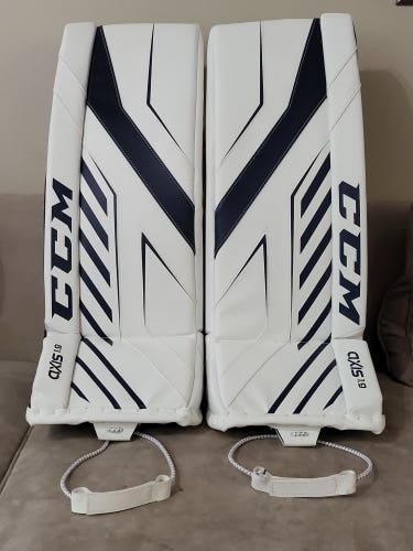 New 30 + 1 CCM Axis A1.9 Goalie Leg Pads