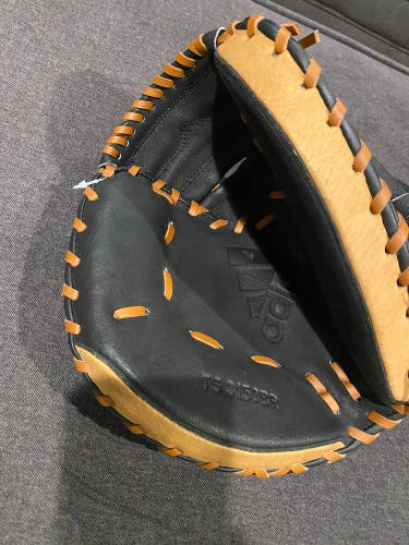 Adidas Youth Catchers Mitt 31.5”