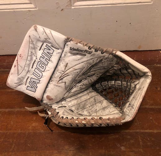Vaughn V4 Goalie Catch Glove