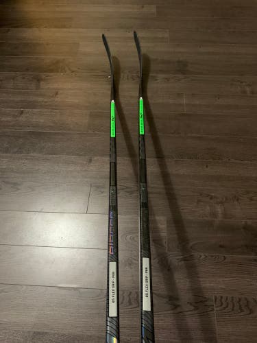NEW 2 PACK CCM TRIGGER6 PRO P88 FLEX 85 RIGHT