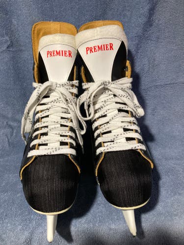 New Senior Bauer Premier Hockey Skates Regular Width Size 8.5 D