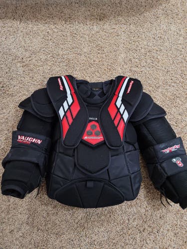 Delia Pro Return Vaughn VE8 Chest Protector
