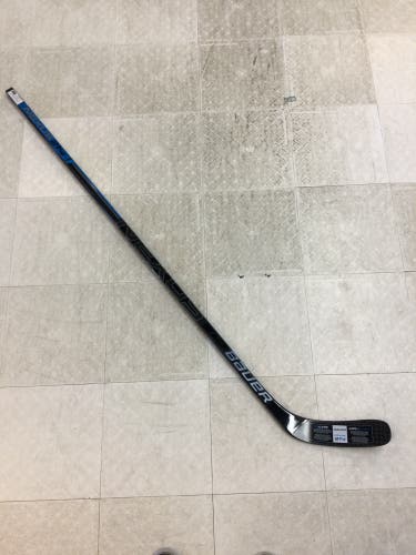 Senior Left Hand Mid Pattern  Nexus 2N Hockey Stick
